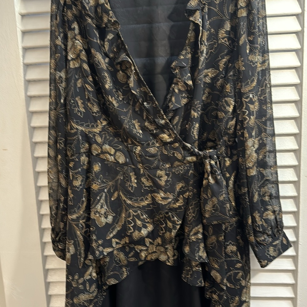 Torrid Layered Tie Front Wrap Hi-Low Tunic - Size 00 - Picture 6 of 15